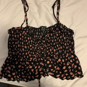 comfy tie in the front floral crop top
